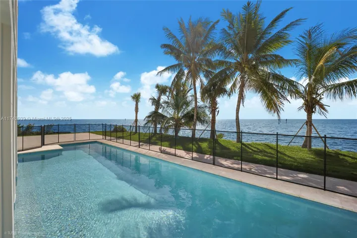 at 650 Lugo Avenue, Coral Gables, FL 33156 Unit For Sale 8 Bedrooms 7 Bathrooms MLS# A11742039 Price $29,900,000 9287