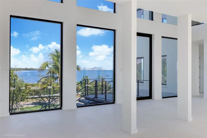 at 650 Lugo Avenue, Coral Gables, FL 33156 Unit For Sale 8 Bedrooms 7 Bathrooms MLS# A11742039 Price $29,900,000 9287
