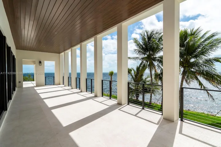 at 650 Lugo Avenue, Coral Gables, FL 33156 Unit For Sale 8 Bedrooms 7 Bathrooms MLS# A11742039 Price $29,900,000 9287