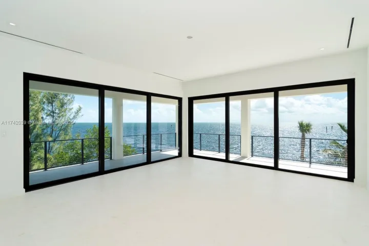 at 650 Lugo Avenue, Coral Gables, FL 33156 Unit For Sale 8 Bedrooms 7 Bathrooms MLS# A11742039 Price $29,900,000 9287