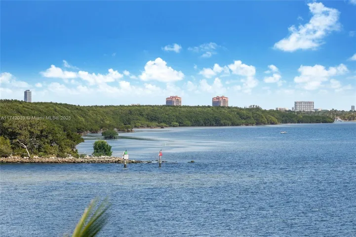 at 650 Lugo Avenue, Coral Gables, FL 33156 Unit For Sale 8 Bedrooms 7 Bathrooms MLS# A11742039 Price $29,900,000 9287