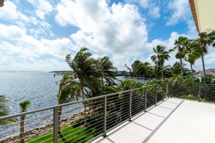 at 650 Lugo Avenue, Coral Gables, FL 33156 Unit For Sale 8 Bedrooms 7 Bathrooms MLS# A11742039 Price $29,900,000 9287