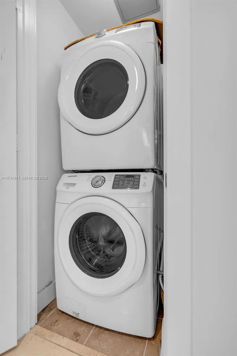 315 Ne 3rd Ave 1804, Fort Lauderdale, Florida 3330, Fort Lauderdale, Florida 33301, 1 Bedroom Bedrooms, ,1 BathroomBathrooms,Residential,For Sale,315 Ne 3rd Ave 1804, Fort Lauderdale, Florida 3330,A11734371