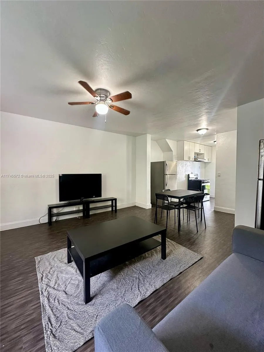 7035 Rue Granville, Miami Beach, Florida 33141, Miami Beach, Florida 33141, ,Residential Income,For Sale,7035 Rue Granville, Miami Beach, Florida 33141,A11745572