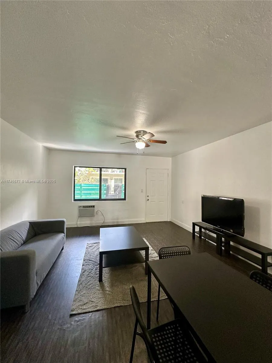 7035 Rue Granville, Miami Beach, Florida 33141, Miami Beach, Florida 33141, ,Residential Income,For Sale,7035 Rue Granville, Miami Beach, Florida 33141,A11745572