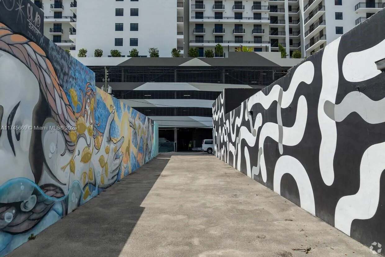 2020 Harrison St, Hollywood, Florida 33020, Hollywood, Florida 33020, ,Commercial Sale,For Sale,2020 Harrison St, Hollywood, Florida 33020,A11745669