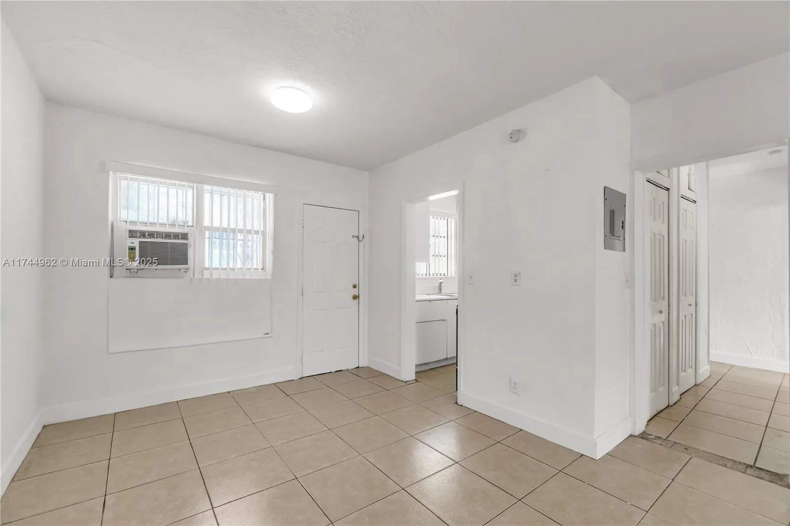 7525 Ne Miami Ct, Miami, Florida 33138, Miami, Florida 33138, ,Commercial Sale,For Sale,7525 Ne Miami Ct, Miami, Florida 33138,A11744962