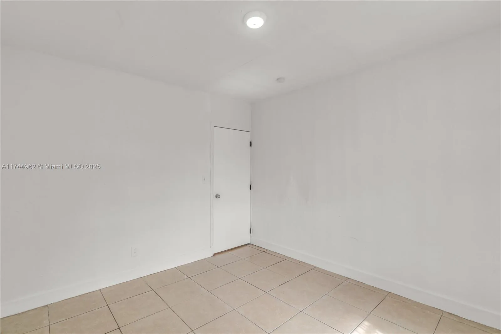 7525 Ne Miami Ct, Miami, Florida 33138, Miami, Florida 33138, ,Commercial Sale,For Sale,7525 Ne Miami Ct, Miami, Florida 33138,A11744962