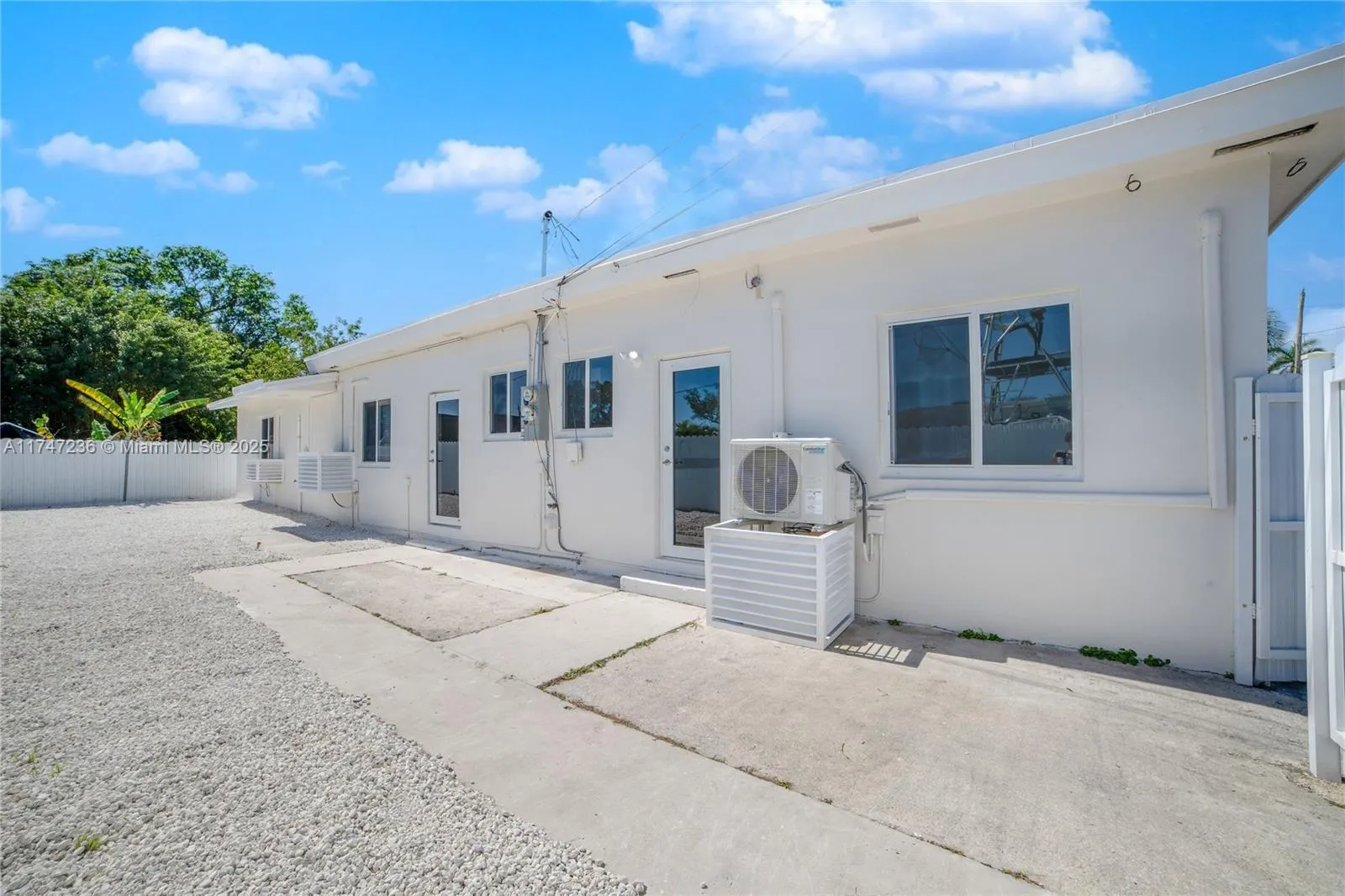 10272 Sw 178th St 1, Miami, Florida 33157, Miami, Florida 33157, 2 Bedrooms Bedrooms, ,1 BathroomBathrooms,Residential Lease,For Rent,10272 Sw 178th St 1, Miami, Florida 33157,A11747236
