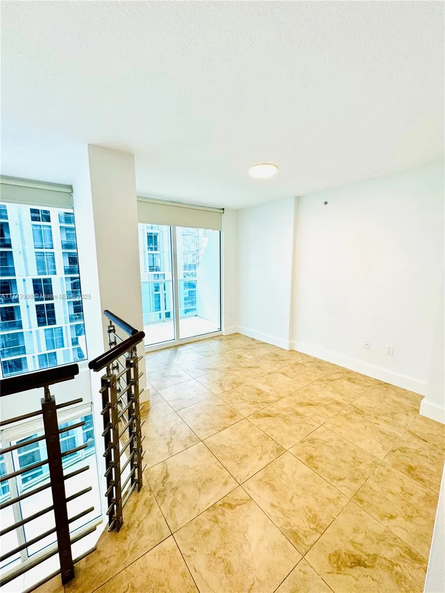 41 Se 5th St 808, Miami, Florida 33131, Miami, Florida 33131, 2 Bedrooms Bedrooms, ,2 BathroomsBathrooms,Residential,For Sale,41 Se 5th St 808, Miami, Florida 33131,A11743990