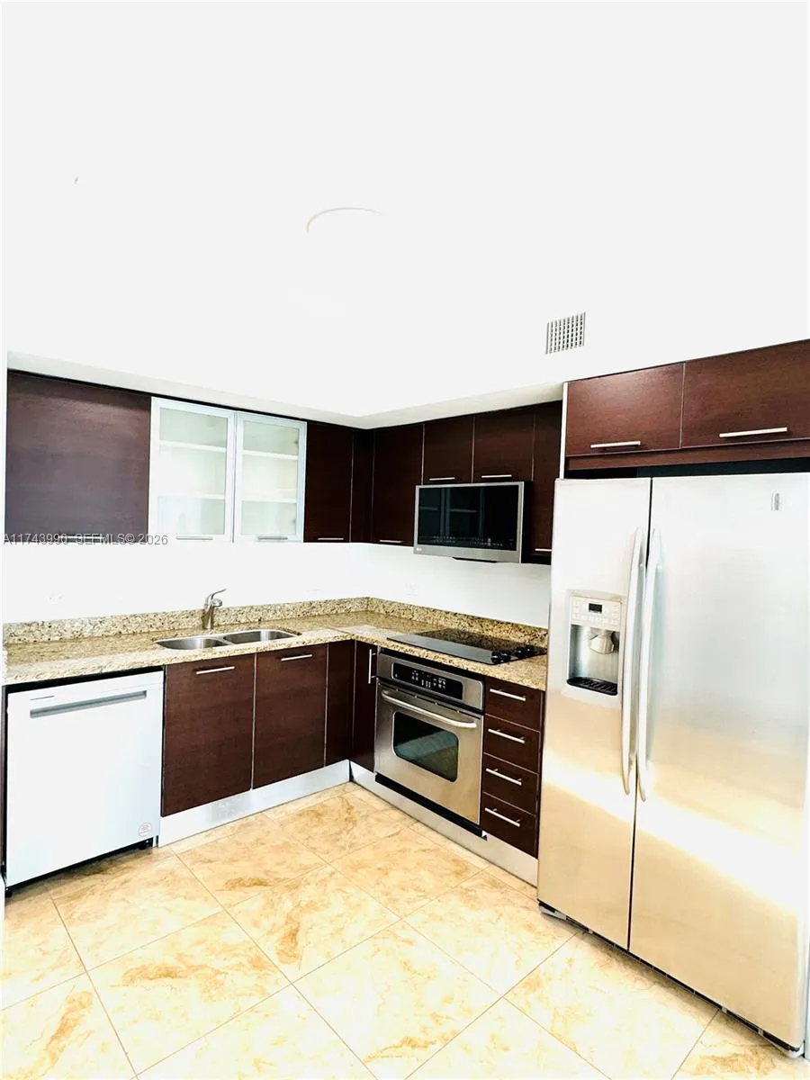 41 Se 5th St 808, Miami, Florida 33131, Miami, Florida 33131, 2 Bedrooms Bedrooms, ,2 BathroomsBathrooms,Residential,For Sale,41 Se 5th St 808, Miami, Florida 33131,A11743990