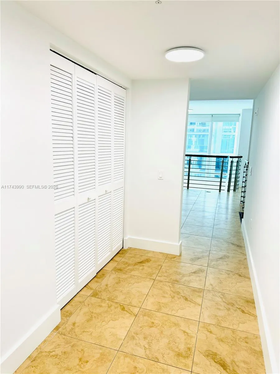 41 Se 5th St 808, Miami, Florida 33131, Miami, Florida 33131, 2 Bedrooms Bedrooms, ,2 BathroomsBathrooms,Residential,For Sale,41 Se 5th St 808, Miami, Florida 33131,A11743990