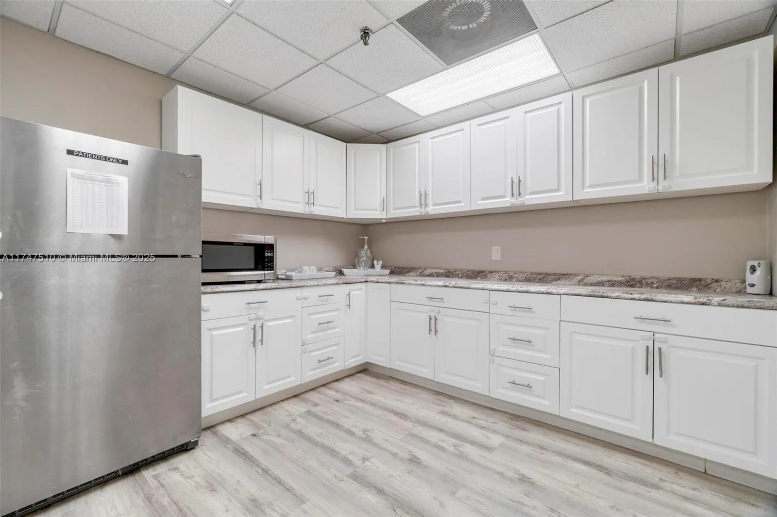 7007 N Waterway Dr, Miami, Florida 33155, Miami, Florida 33155, ,Business Opportunity,For Sale,7007 N Waterway Dr, Miami, Florida 33155,A11747510