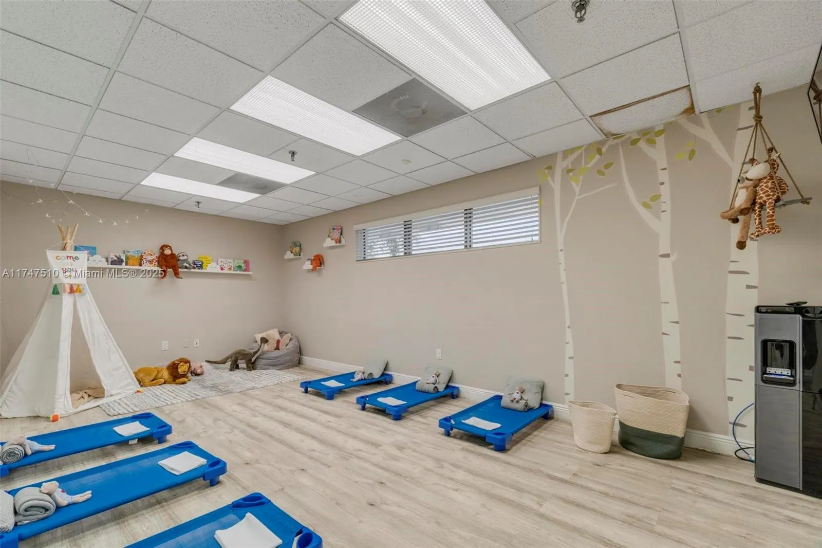 7007 N Waterway Dr, Miami, Florida 33155, Miami, Florida 33155, ,Business Opportunity,For Sale,7007 N Waterway Dr, Miami, Florida 33155,A11747510