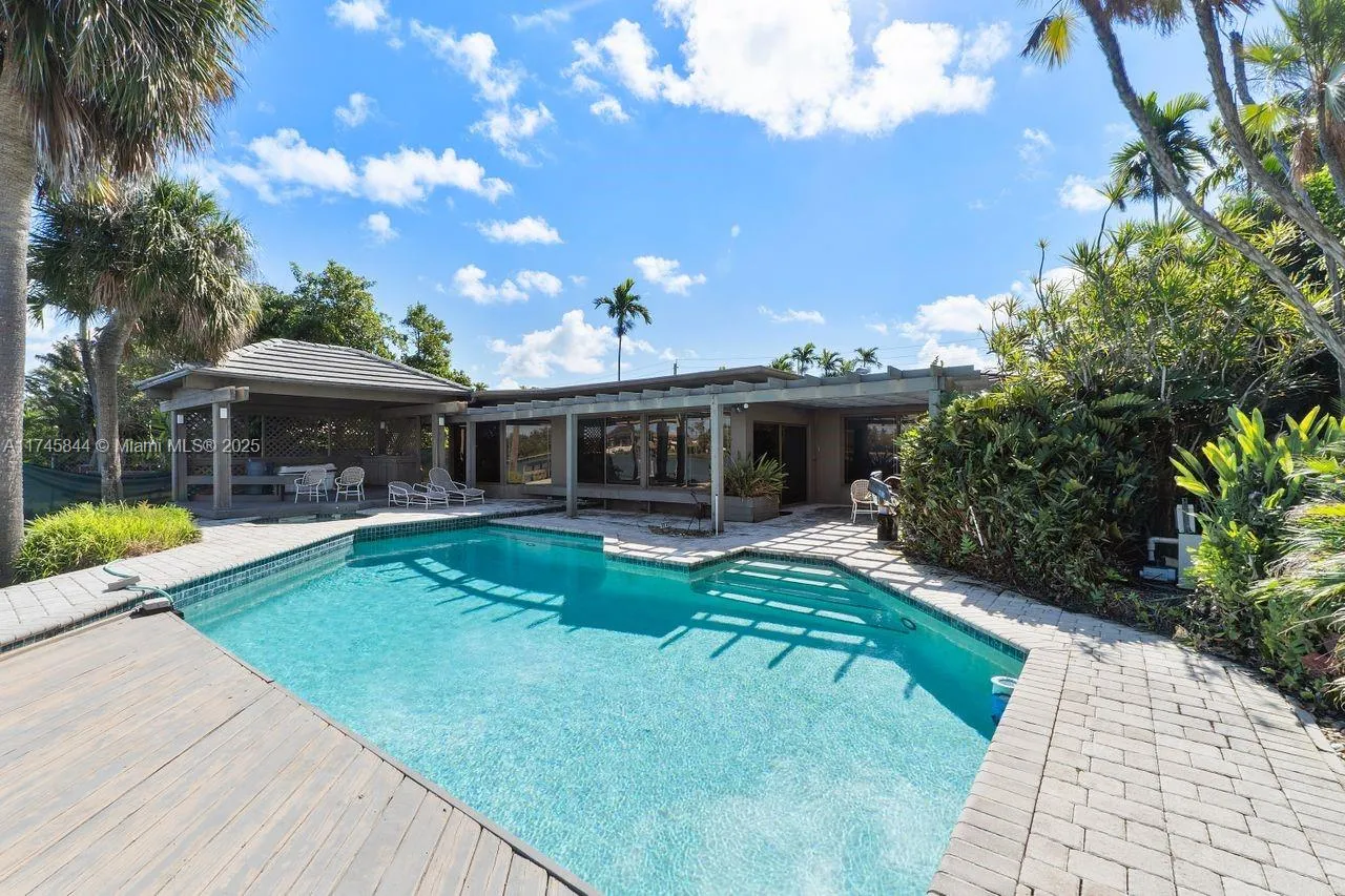 765 N Shore Dr, Miami Beach, Florida 33141, Miami Beach, Florida 33141, 4 Bedrooms Bedrooms, ,2 BathroomsBathrooms,Residential,For Sale,765 N Shore Dr, Miami Beach, Florida 33141,A11745844