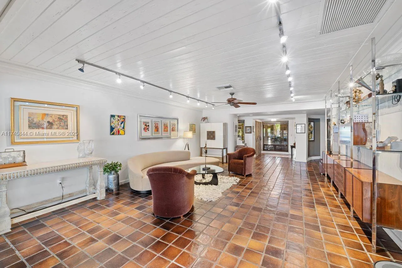 765 N Shore Dr, Miami Beach, Florida 33141, Miami Beach, Florida 33141, 4 Bedrooms Bedrooms, ,2 BathroomsBathrooms,Residential,For Sale,765 N Shore Dr, Miami Beach, Florida 33141,A11745844