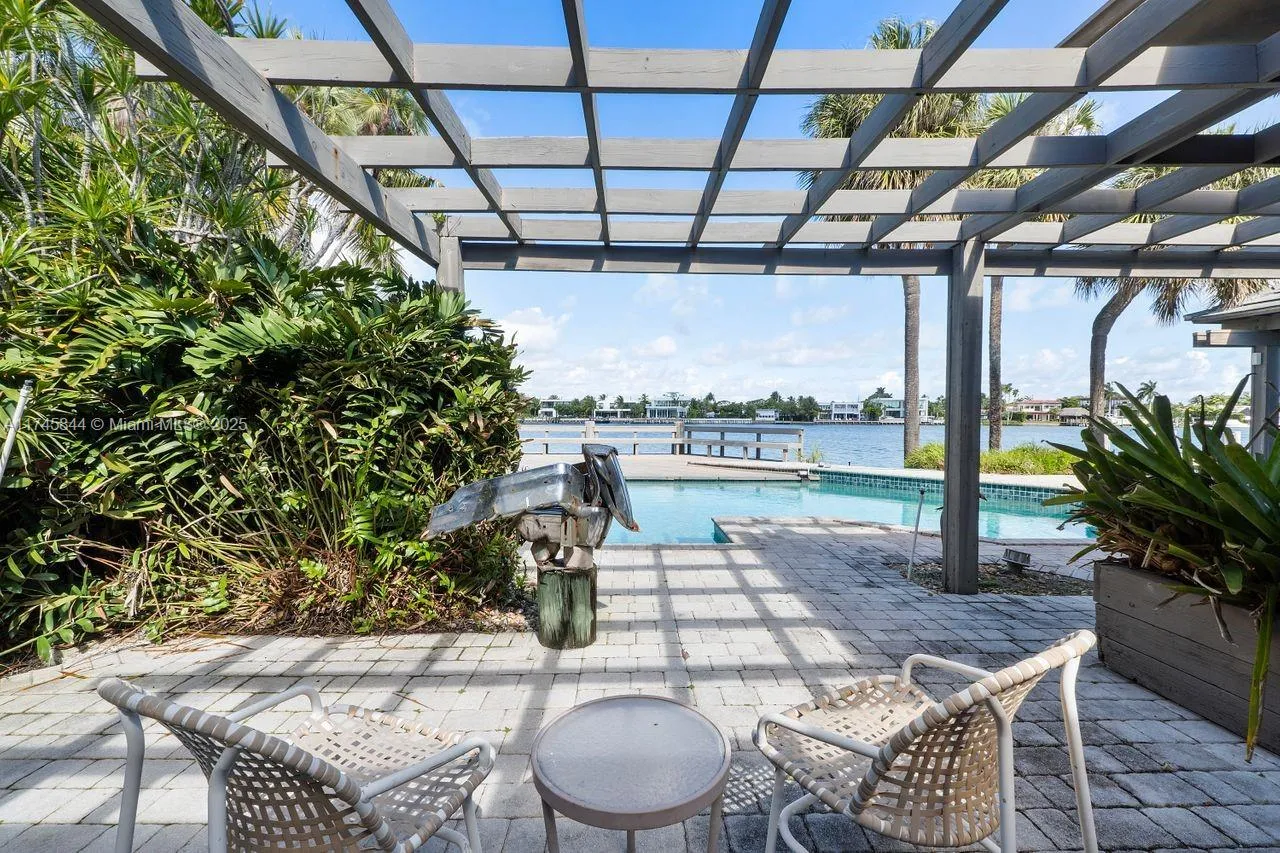 765 N Shore Dr, Miami Beach, Florida 33141, Miami Beach, Florida 33141, 4 Bedrooms Bedrooms, ,2 BathroomsBathrooms,Residential,For Sale,765 N Shore Dr, Miami Beach, Florida 33141,A11745844