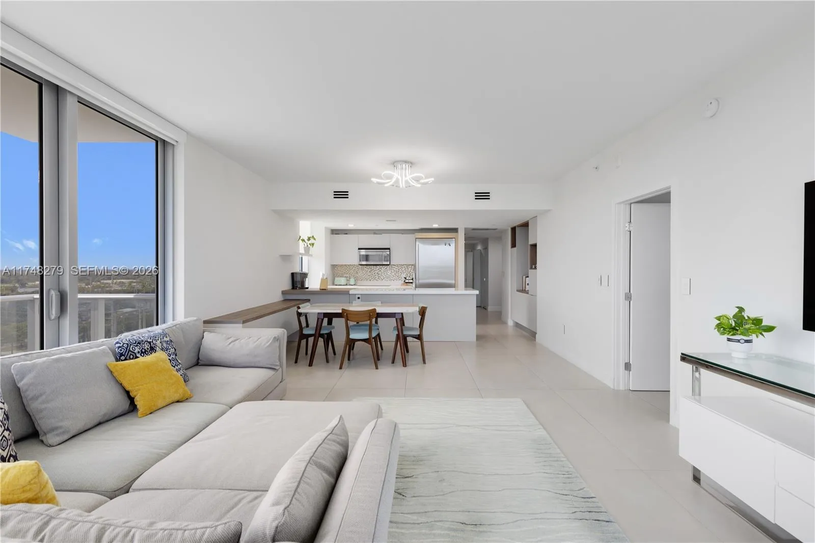 16385 Biscayne Blvd 1221, North Miami Beach, Flori, North Miami Beach, Florida 33160, 3 Bedrooms Bedrooms, ,3 BathroomsBathrooms,Residential,For Sale,16385 Biscayne Blvd 1221, North Miami Beach, Flori,A11748279