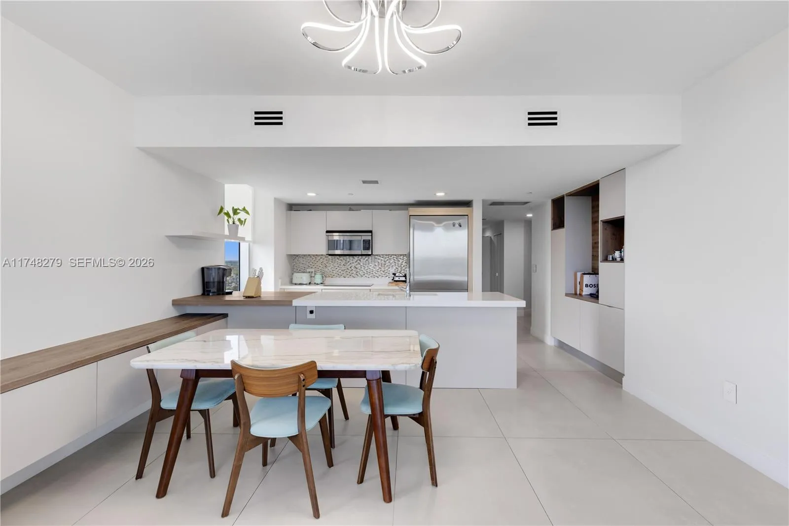 16385 Biscayne Blvd 1221, North Miami Beach, Flori, North Miami Beach, Florida 33160, 3 Bedrooms Bedrooms, ,3 BathroomsBathrooms,Residential,For Sale,16385 Biscayne Blvd 1221, North Miami Beach, Flori,A11748279
