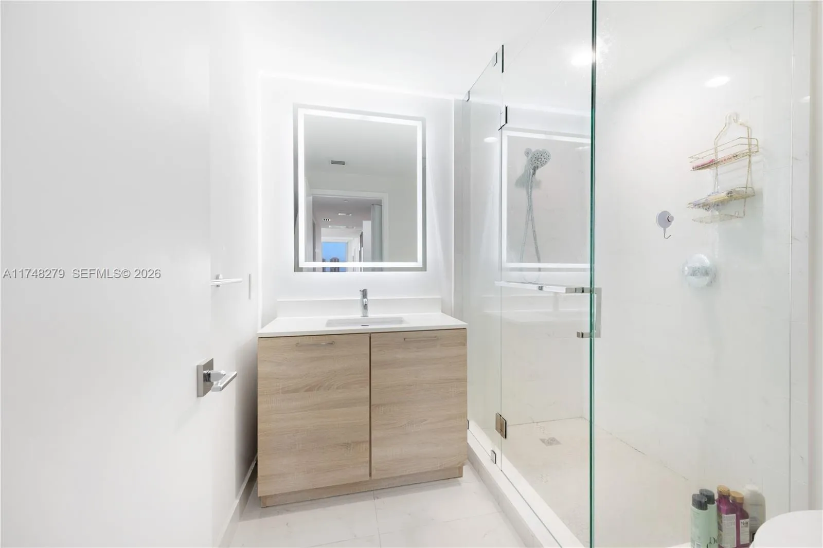 16385 Biscayne Blvd 1221, North Miami Beach, Flori, North Miami Beach, Florida 33160, 3 Bedrooms Bedrooms, ,3 BathroomsBathrooms,Residential,For Sale,16385 Biscayne Blvd 1221, North Miami Beach, Flori,A11748279