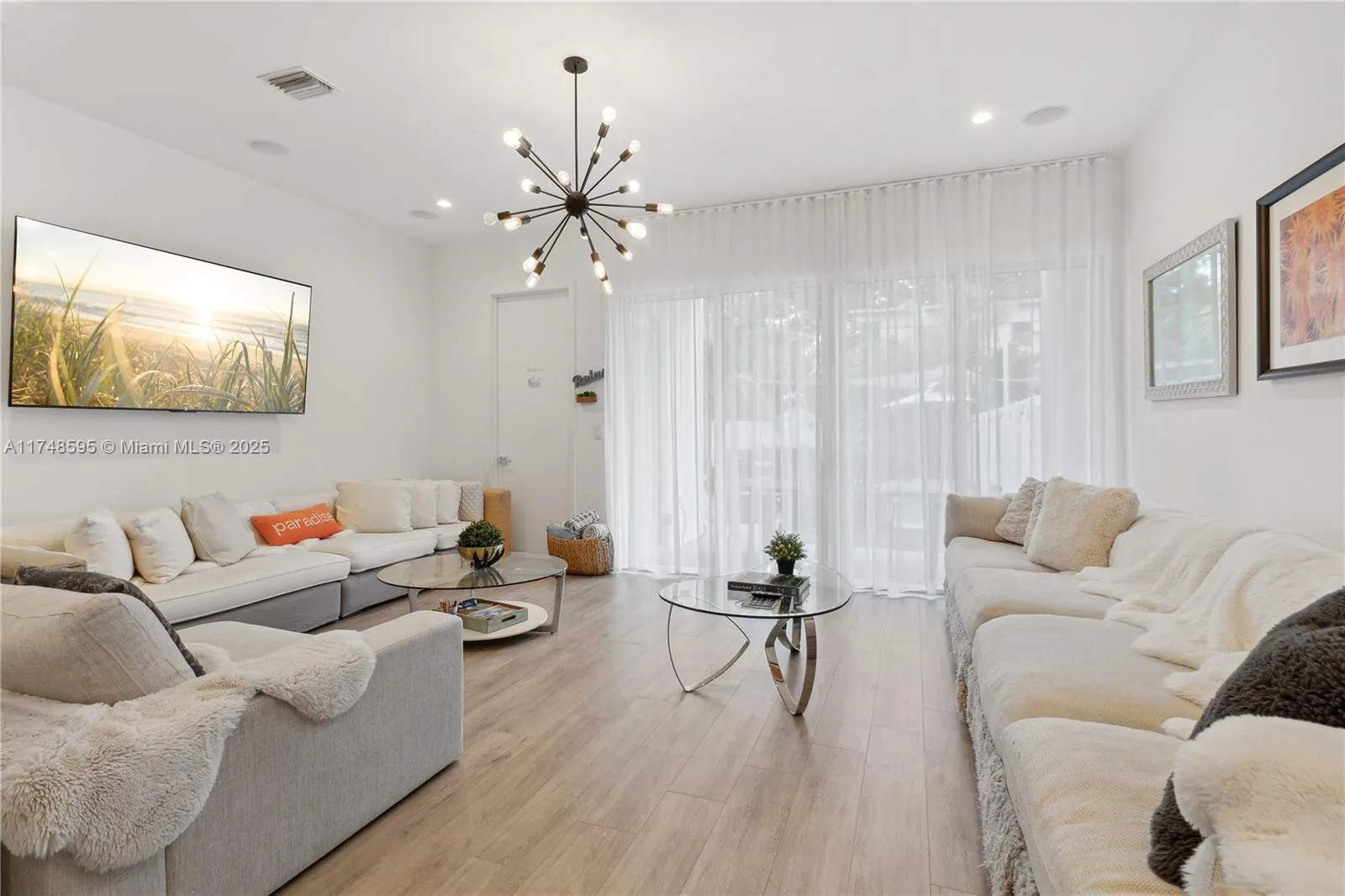 3570 Sw 23rd St 3570, Miami, Florida 33145, Miami, Florida 33145, 4 Bedrooms Bedrooms, ,4 BathroomsBathrooms,Residential Lease,For Rent,3570 Sw 23rd St 3570, Miami, Florida 33145,A11748595