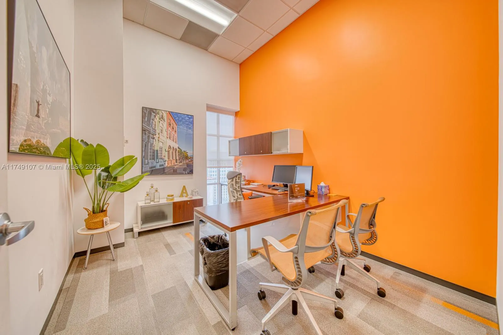 2 Alhambra Plz Ph2-a, Coral Gables, Florida 33134, Coral Gables, Florida 33134, ,Commercial Lease,For Rent,2 Alhambra Plz Ph2-a, Coral Gables, Florida 33134,A11749107