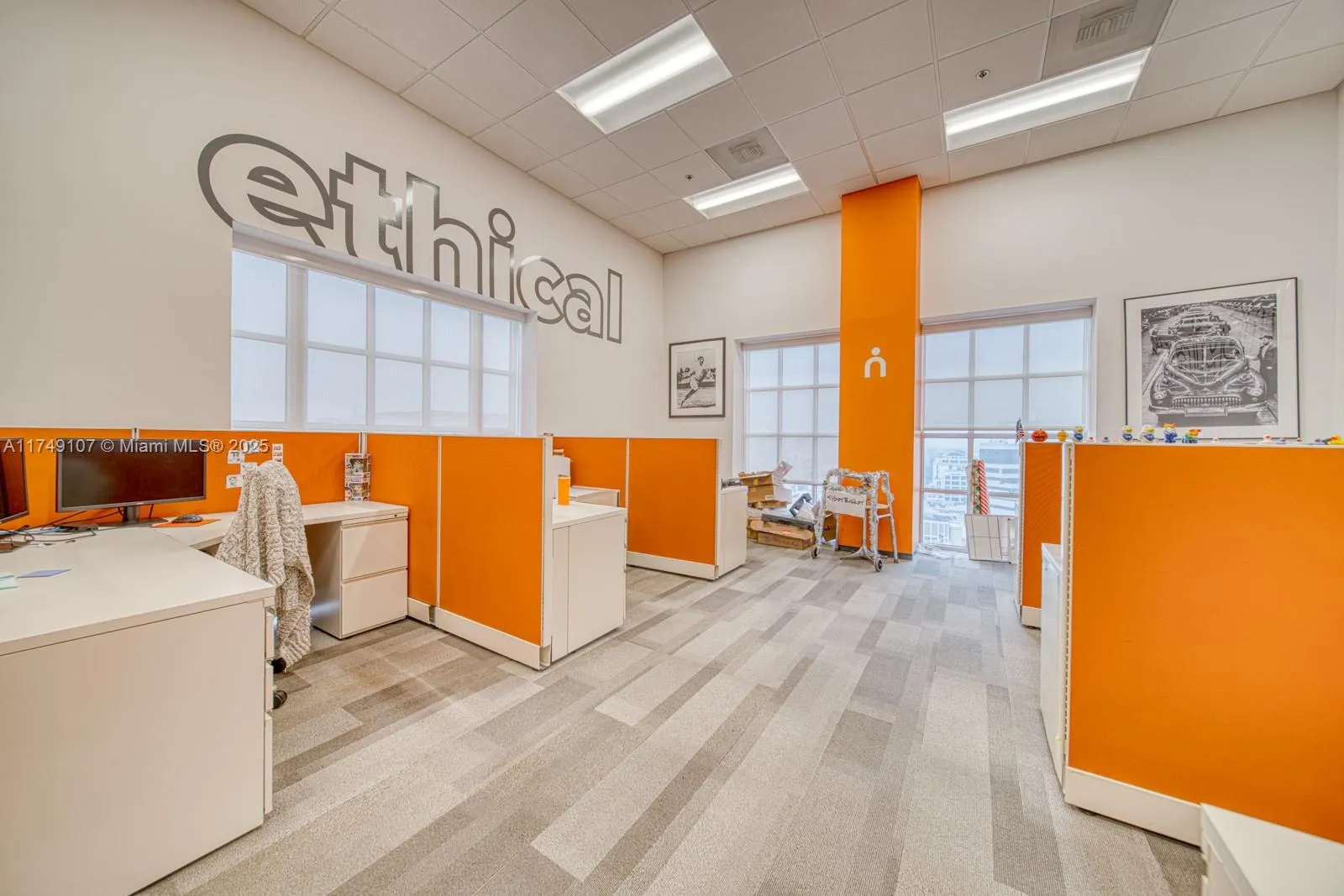 2 Alhambra Plz Ph2-a, Coral Gables, Florida 33134, Coral Gables, Florida 33134, ,Commercial Lease,For Rent,2 Alhambra Plz Ph2-a, Coral Gables, Florida 33134,A11749107