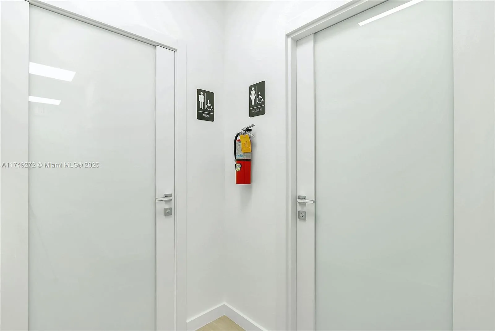 235 Ne 67th St 3, Miami, Florida 33138, Miami, Florida 33138, ,Commercial Sale,For Sale,235 Ne 67th St 3, Miami, Florida 33138,A11749272