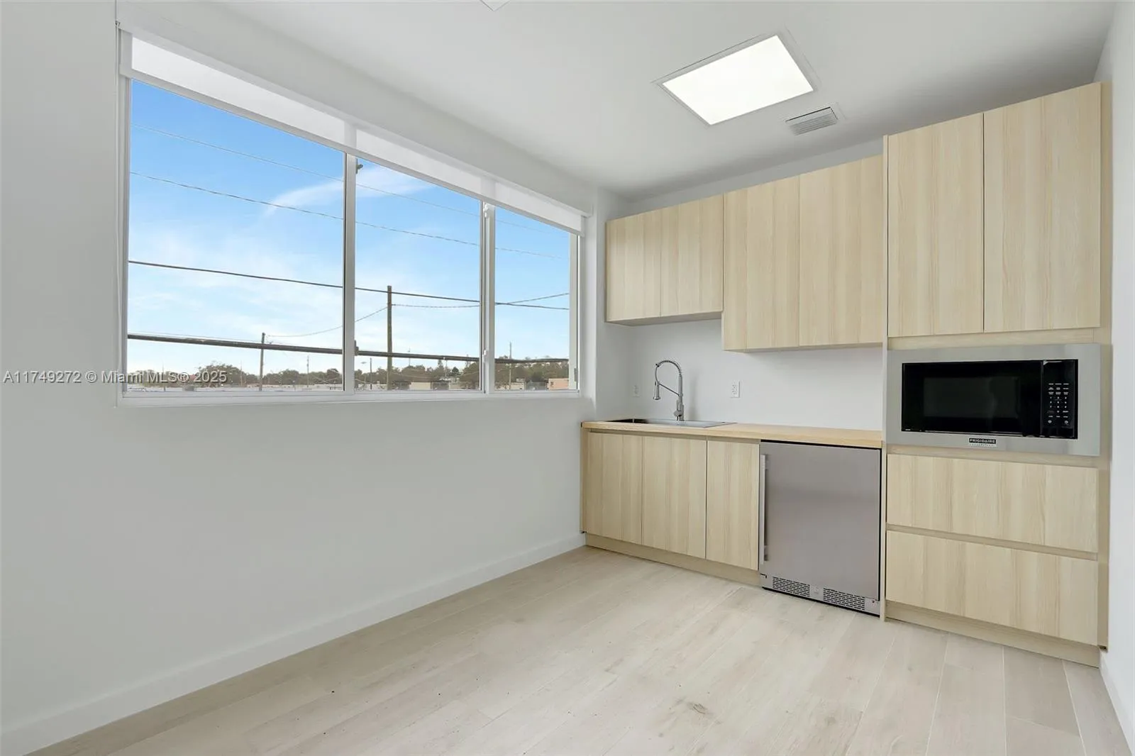 235 Ne 67th St 3, Miami, Florida 33138, Miami, Florida 33138, ,Commercial Sale,For Sale,235 Ne 67th St 3, Miami, Florida 33138,A11749272