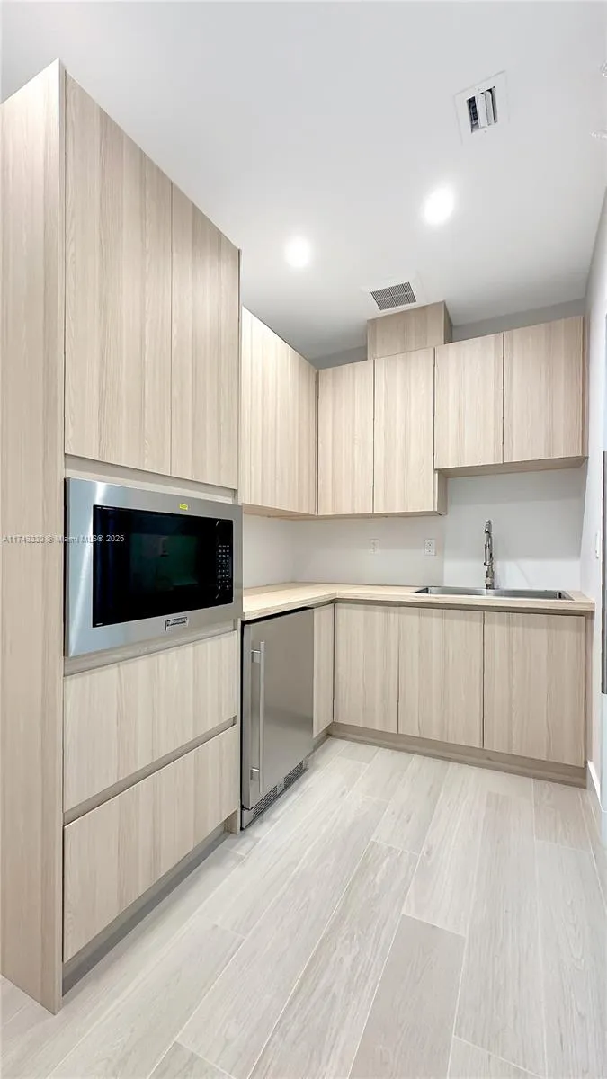 6700 Ne 2nd Ct 4, Miami, Florida 33138, Miami, Florida 33138, ,Commercial Sale,For Sale,6700 Ne 2nd Ct 4, Miami, Florida 33138,A11749330