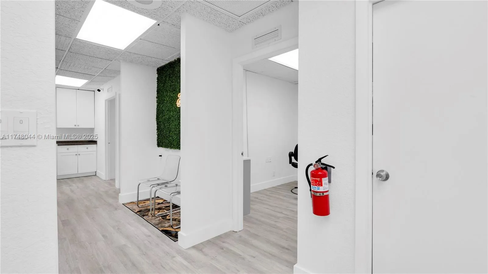 1900 N University Dr 206-1, Pembroke Pines, Florid, Pembroke Pines, Florida 33024, ,Commercial Lease,For Rent,1900 N University Dr 206-1, Pembroke Pines, Florid,A11748044