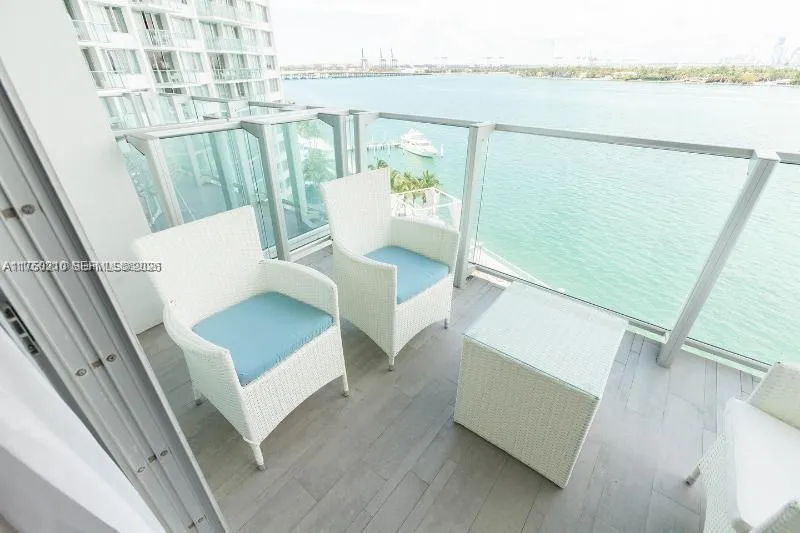 1100 West Ave 916, Miami Beach, Florida 33139, Miami Beach, Florida 33139, 2 Bedrooms Bedrooms, ,2 BathroomsBathrooms,Residential Lease,For Rent,1100 West Ave 916, Miami Beach, Florida 33139,A11750210