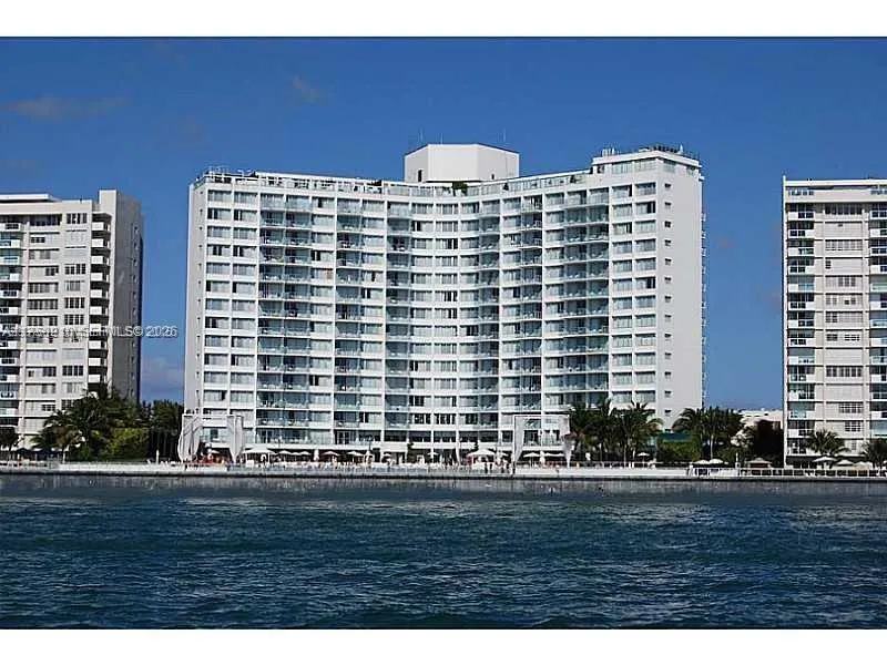 1100 West Ave 916, Miami Beach, Florida 33139, Miami Beach, Florida 33139, 2 Bedrooms Bedrooms, ,2 BathroomsBathrooms,Residential Lease,For Rent,1100 West Ave 916, Miami Beach, Florida 33139,A11750210