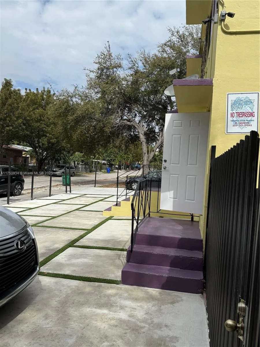 5501 Nw Miami Ct, Miami, Florida 33127, Miami, Florida 33127, ,Residential Income,For Sale,5501 Nw Miami Ct, Miami, Florida 33127,A11750534