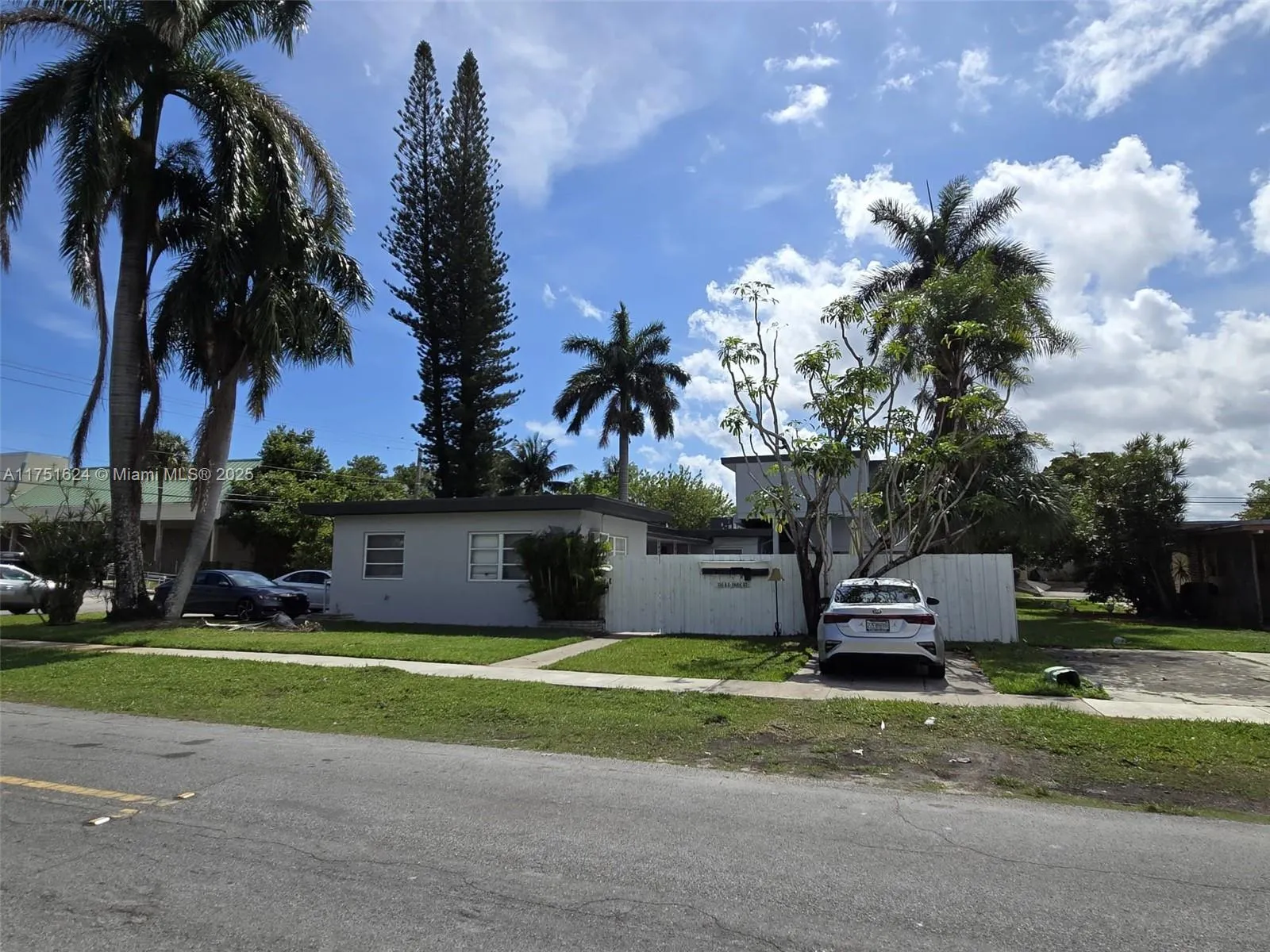 250 Se Park St 1-6, Dania Beach, Florida 33004, Dania Beach, Florida 33004, ,Commercial Sale,For Sale,250 Se Park St 1-6, Dania Beach, Florida 33004,A11751624