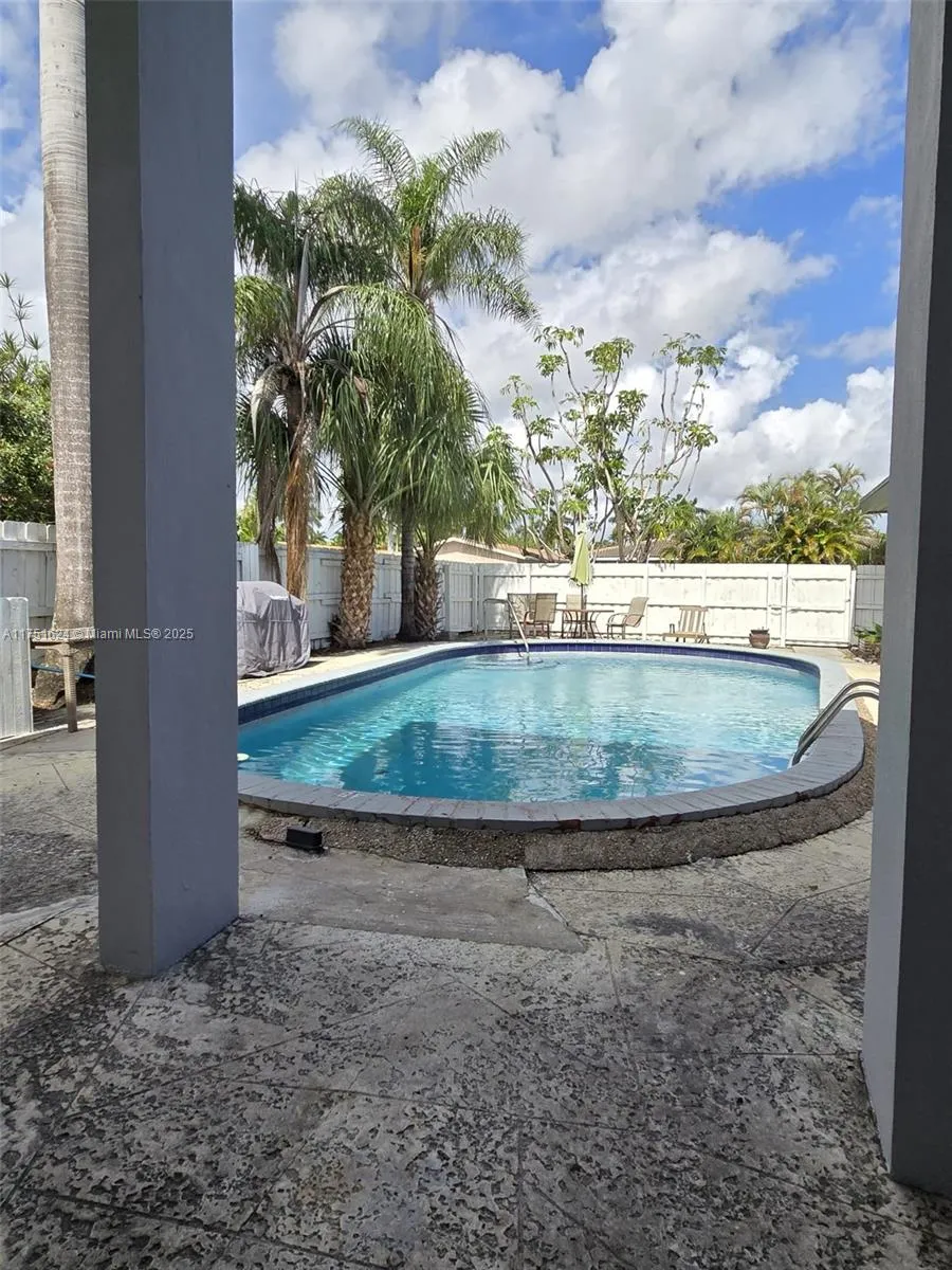 250 Se Park St 1-6, Dania Beach, Florida 33004, Dania Beach, Florida 33004, ,Commercial Sale,For Sale,250 Se Park St 1-6, Dania Beach, Florida 33004,A11751624