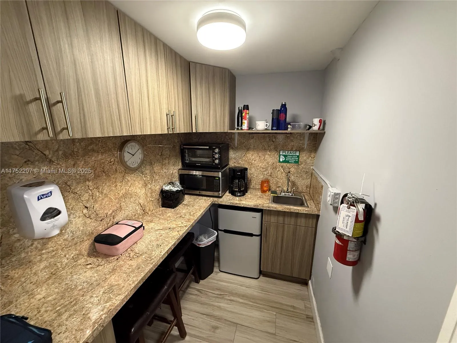 11467 Nw 34th St 11467, Doral, Florida 33178, Doral, Florida 33178, ,Commercial Sale,For Sale,11467 Nw 34th St 11467, Doral, Florida 33178,A11752207