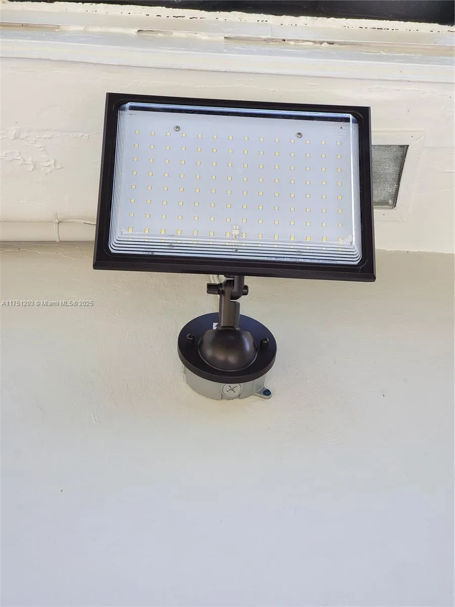 70 Nw 33rd St, Miami, Florida 33127, Miami, Florida 33127, ,Residential Income,For Sale,70 Nw 33rd St, Miami, Florida 33127,A11751203