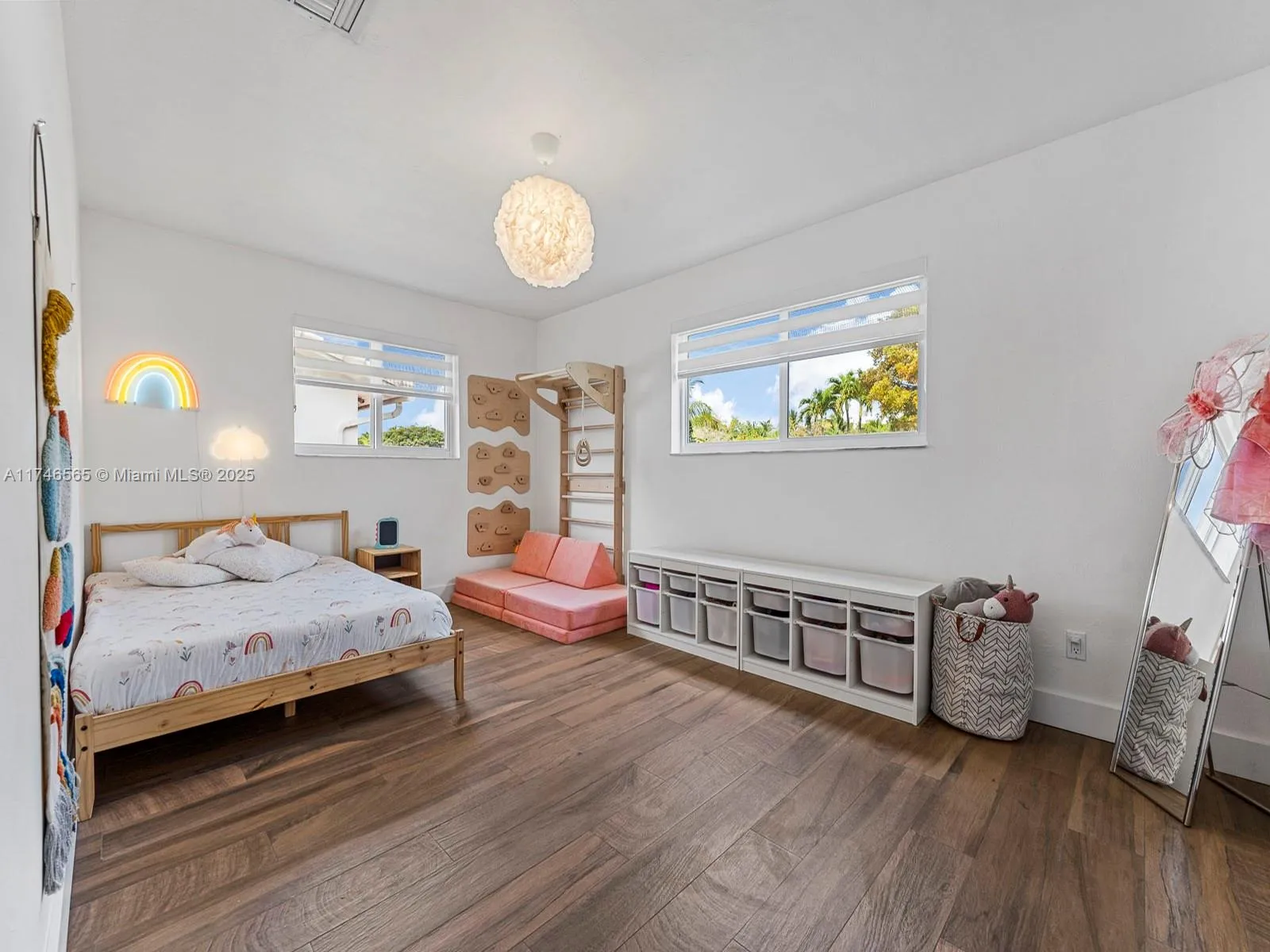 9620 Sw 77th St, Miami, Florida 33173, Miami, Florida 33173, 3 Bedrooms Bedrooms, ,2 BathroomsBathrooms,Residential,For Sale,9620 Sw 77th St, Miami, Florida 33173,A11746565