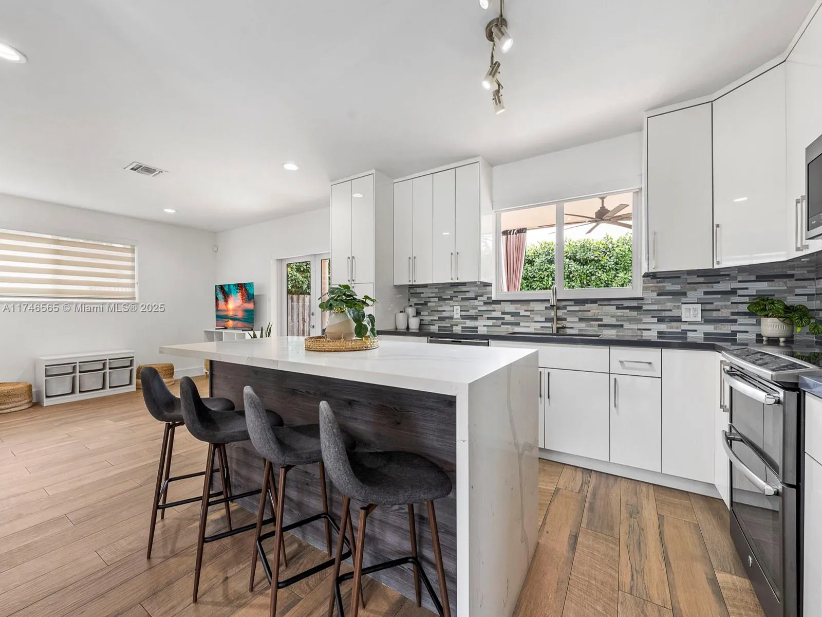 9620 Sw 77th St, Miami, Florida 33173, Miami, Florida 33173, 3 Bedrooms Bedrooms, ,2 BathroomsBathrooms,Residential,For Sale,9620 Sw 77th St, Miami, Florida 33173,A11746565