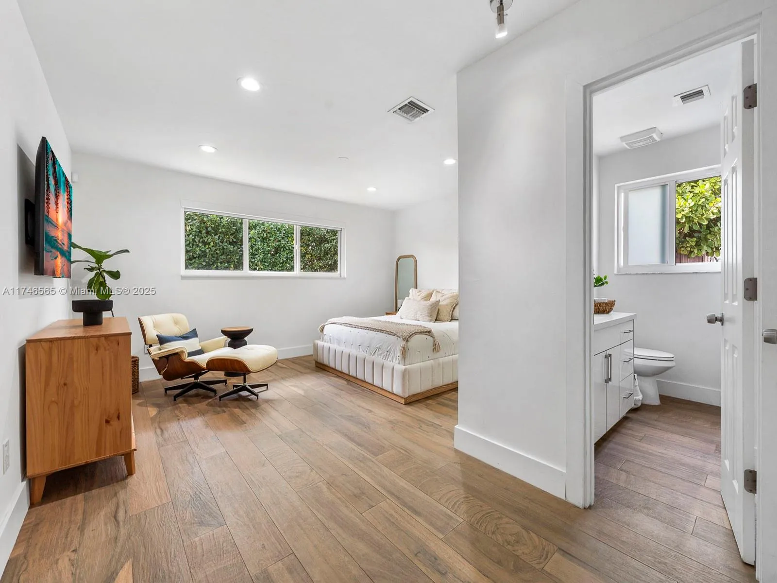 9620 Sw 77th St, Miami, Florida 33173, Miami, Florida 33173, 3 Bedrooms Bedrooms, ,2 BathroomsBathrooms,Residential,For Sale,9620 Sw 77th St, Miami, Florida 33173,A11746565