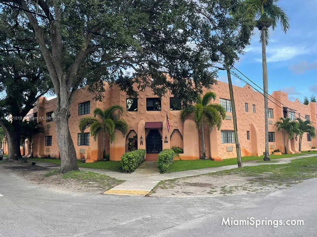 200 Azure Way, Miami Springs, Florida 33166, Miami Springs, Florida 33166, ,Residential Income,For Sale,200 Azure Way, Miami Springs, Florida 33166,A11751819