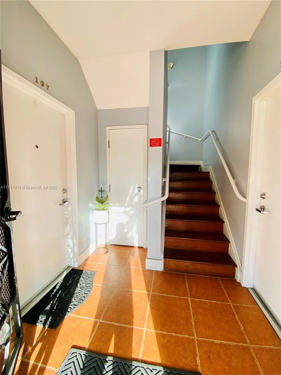 200 Azure Way, Miami Springs, Florida 33166, Miami Springs, Florida 33166, ,Residential Income,For Sale,200 Azure Way, Miami Springs, Florida 33166,A11751819