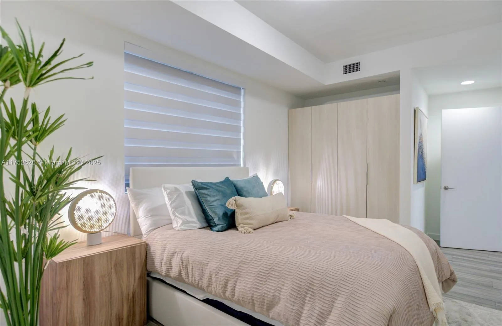 2955 Bird Ave, Miami, Florida 33133, Miami, Florida 33133, ,Residential Income,For Sale,2955 Bird Ave, Miami, Florida 33133,A11752626