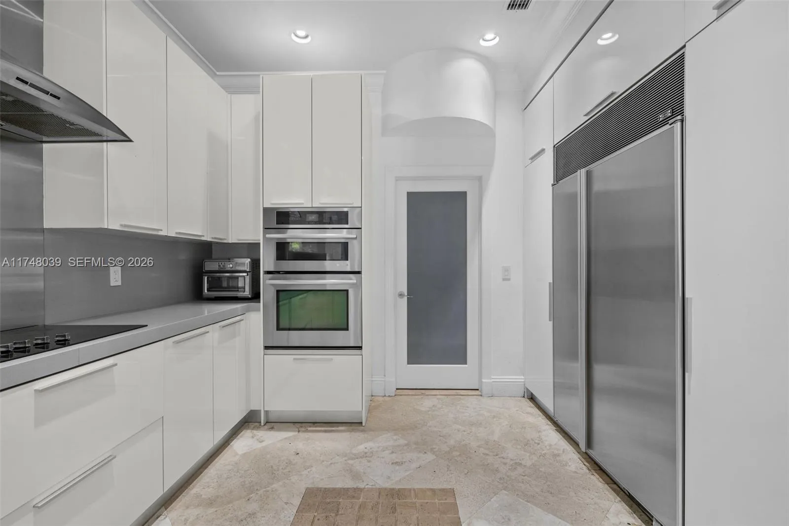 6 Coconut Ln, Key Biscayne, Florida 33149, Key Biscayne, Florida 33149, 5 Bedrooms Bedrooms, 1 Room Rooms,7 BathroomsBathrooms,Residential,For Sale,6 Coconut Ln, Key Biscayne, Florida 33149,A11748039