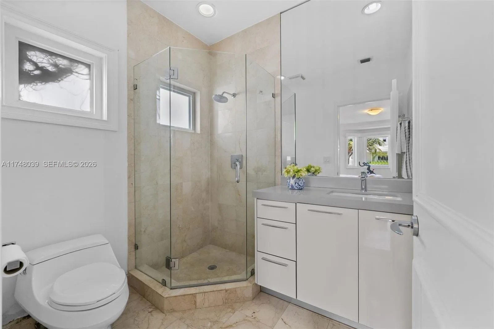 6 Coconut Ln, Key Biscayne, Florida 33149, Key Biscayne, Florida 33149, 5 Bedrooms Bedrooms, 1 Room Rooms,7 BathroomsBathrooms,Residential,For Sale,6 Coconut Ln, Key Biscayne, Florida 33149,A11748039