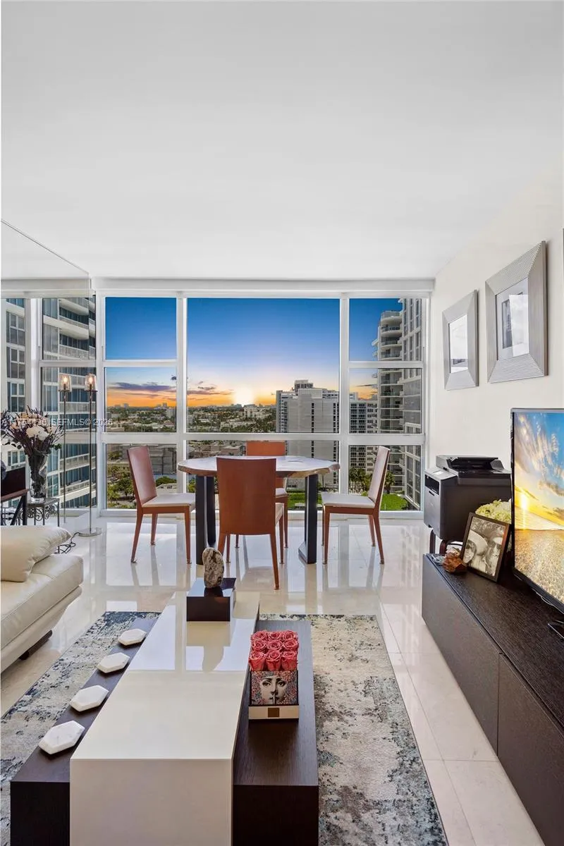 6801 Collins Ave 1403/door 0/1414, Miami Beach, Fl, Miami Beach, Florida 33141, 1 Bedroom Bedrooms, ,1 BathroomBathrooms,Residential Lease,For Rent,6801 Collins Ave 1403/door 0/1414, Miami Beach, Fl,A11754130