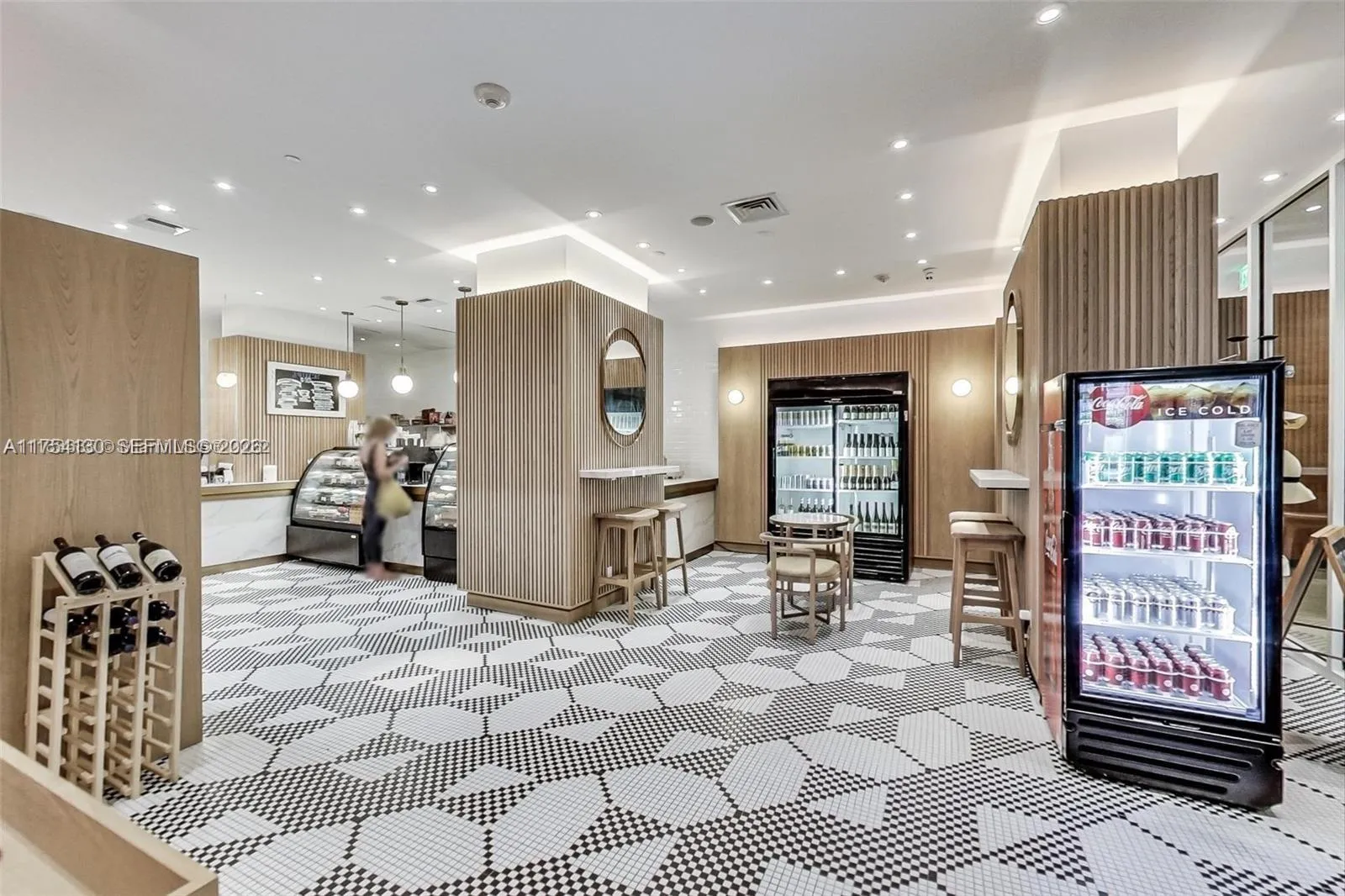 6801 Collins Ave 1403/door 0/1414, Miami Beach, Fl, Miami Beach, Florida 33141, 1 Bedroom Bedrooms, ,1 BathroomBathrooms,Residential Lease,For Rent,6801 Collins Ave 1403/door 0/1414, Miami Beach, Fl,A11754130