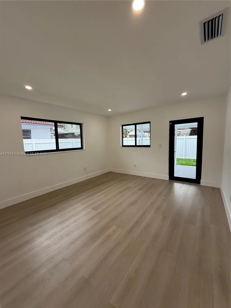 961 W 39th Pl, Hialeah, Florida 33012, Hialeah, Florida 33012, 3 Bedrooms Bedrooms, ,2 BathroomsBathrooms,Residential,For Sale,961 W 39th Pl, Hialeah, Florida 33012,A11754474