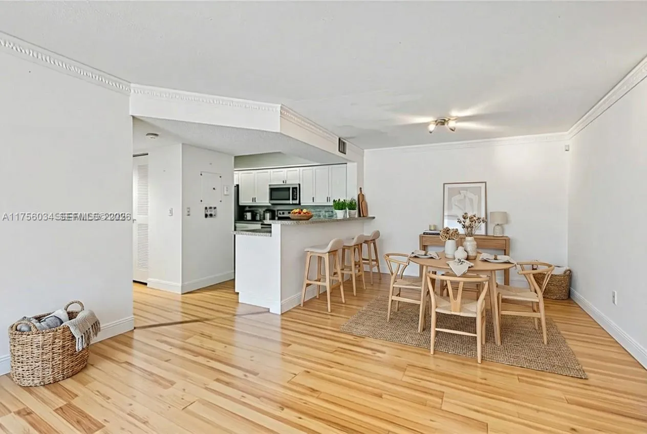 18830 Nw 57th Ave 201, Hialeah, Florida 33015, Hialeah, Florida 33015, 2 Bedrooms Bedrooms, ,2 BathroomsBathrooms,Residential,For Sale,18830 Nw 57th Ave 201, Hialeah, Florida 33015,A11756034